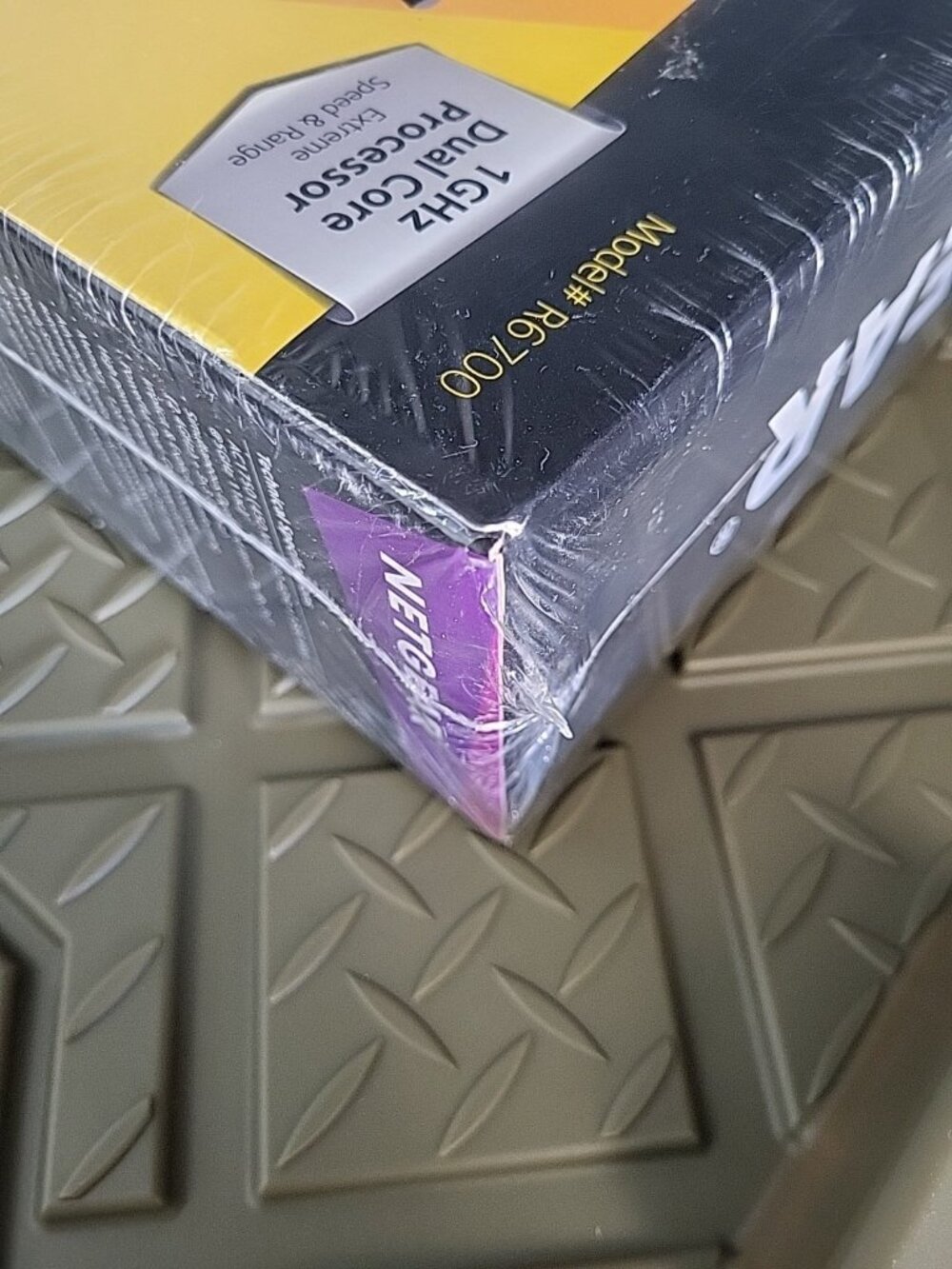 NETGEAR R6700 Nighthawk AC1750 Smart WiFi Router R6700-100NAS NEW FACTORY SEALED - Picture 6 of 6